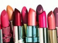 How often do you change your lipstick color?